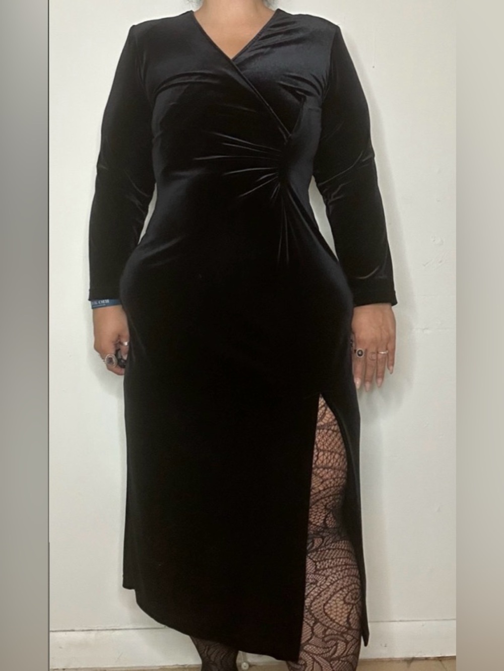 Signature by Robbie Bee Long Sleeve Stretch Velvet Dress Plus Size 18W